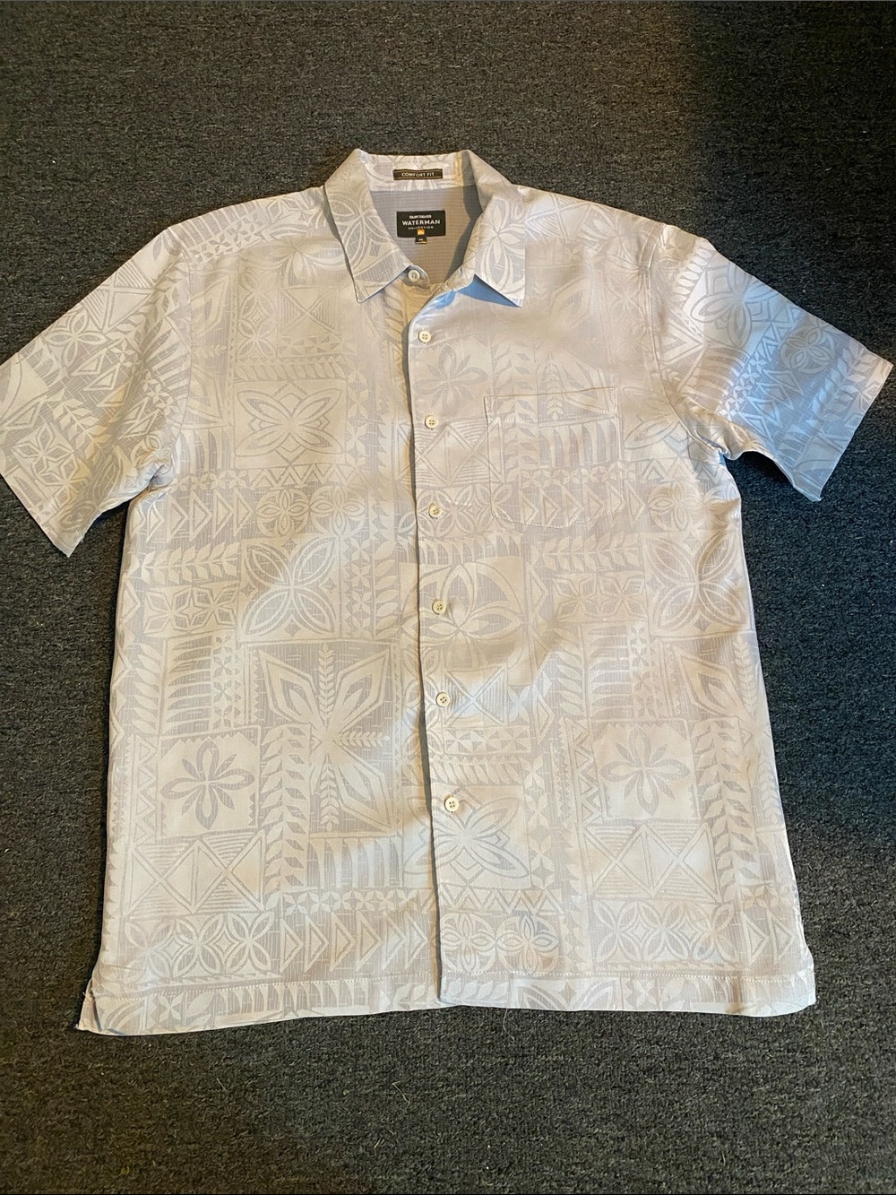 Quiksilver White Short-Sleeve Button-Down with Subtle Tonal Print
